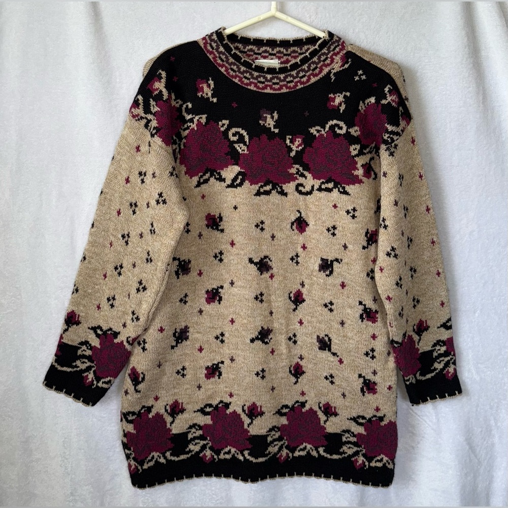 NWT Y2K Classic Elements tan burgundy floral sweater